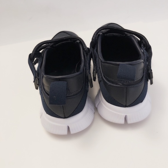 Kids Nike size 5 1/2 huarache lab free navy blue - Picture 4 of 6